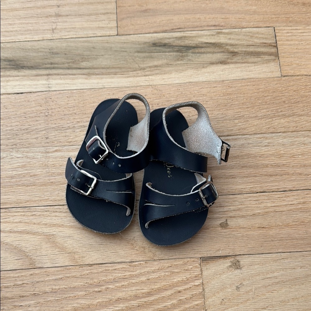 Kids navy Sandals